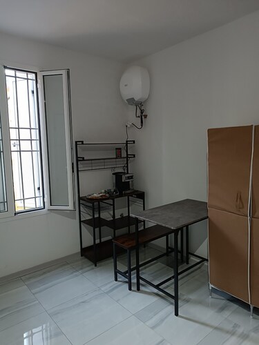 Nice b&b near the station, with excursions to the Angeli dike and Ravenna