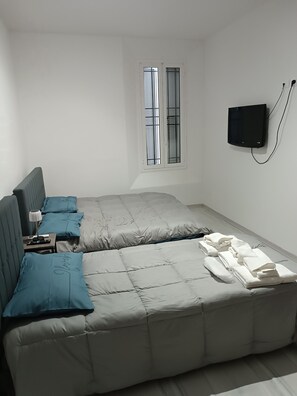 Uklassifisert bilde, 4 av 6, knapp