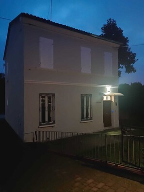 Botó d’imatge sense classificar, 3 de 6