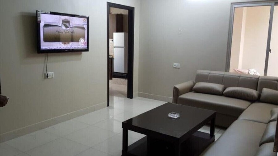 ファイジ アパートメント ピザ ショップ