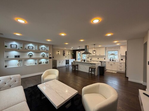 Fully Furnished 3-Bedroom Home with outdoor Deck & Prime Occoquan Location