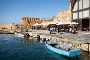 รูปภาพที่ไม่ได้จัดประเภท, 4 จาก 30, ปุ่ม