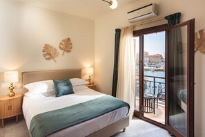 ดีลักซ์อพาร์ทเมนท์, วิวทะเล