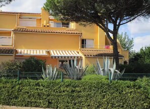 Exterior - Studio with terrace in beautiful residence 300 m from the beach (Agde)