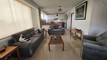 Room, 1 Bedroom, Smoking, Patio | Living room