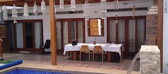 Room-surfers Paradise - Casa Caro MBI