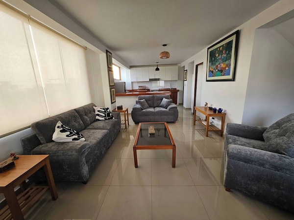 Surfers Paradise - Casa Caro - Chilca