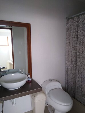 House, 6 Bedrooms, Private Pool, Pool View | Bathroom - Surfers Paradise - Casa Caro (Punta Negra)