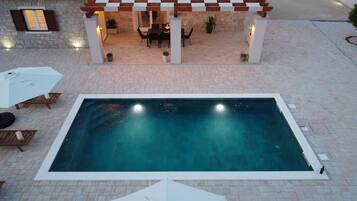 Villa | Pool