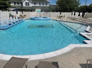 Pool - Bright condo-On bike trail & 1 mile to boardwalk (Rehoboth Beach)