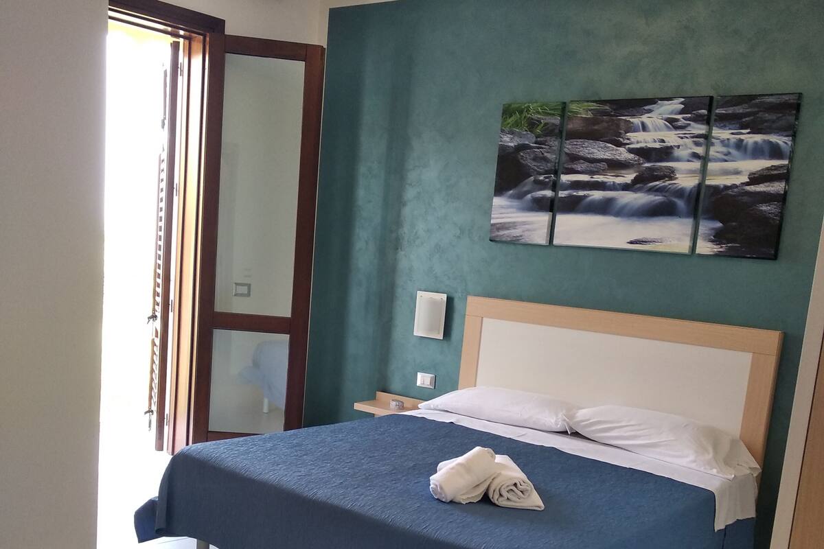 Double or Twin Room, Balcony, Sea View | Minibar, in-room safe, free WiFi