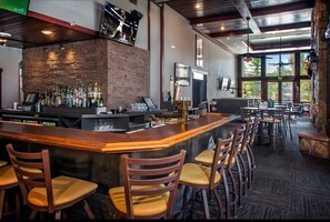 Unclassified image, 2 of 21, button