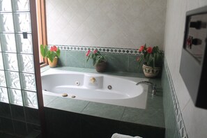 Nicht klassifiziertes Bild, 2 von 14, Schaltfläche