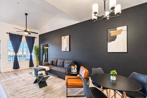 Living area - Stylish Getaway | Pool, Spa & Relaxing Balcony (Scottsdale)