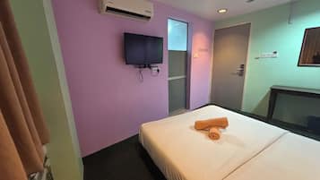 Deluxe Double Room | Free WiFi, bed sheets