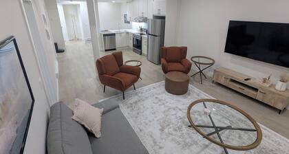 {Greystone Retreat} Walk to River, Downtown, Rec Center