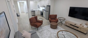 {Greystone Retreat} Walk to River, Downtown, Rec Center