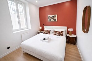 1 chambre, fer et planche à repasser, Wi-Fi, draps fournis