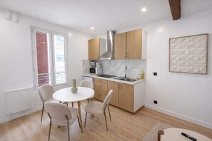 Dining - Charmant 2P Moderne a Aubervilliers - 4P (Aubervilliers)