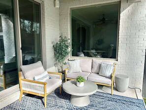 Terrace/patio - World Cup Retreat Close to Trilith & Training Center - Pool/Golf Cart included. (Peachtree City)