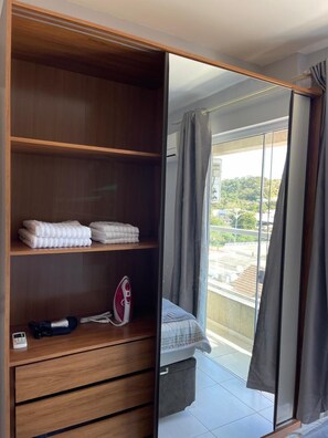 Comfort Apartment, Balcony, City View