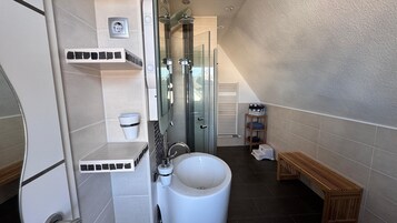 House | Bathroom