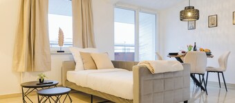 Neo Apartments - Modern 2-room apartment - free parking