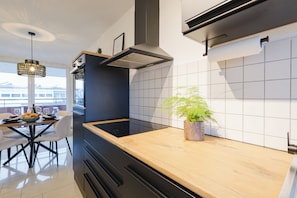 Private kitchen - Neo Apartments - Modern 2-room apartment - free parking (Rastatt)
