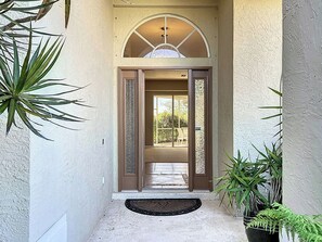 Exterior detail - Butterfly House – Organic Garden Retreat in Popular Golf Community (Sarasota)
