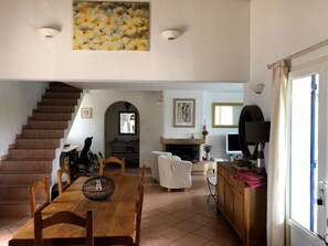 Interior - Vardiola by Pinarello Villa Services (Sainte-Lucie de Porto-Vecchio)