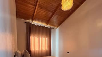 Deluxe Double Room, Balcony, Sea View | Free WiFi