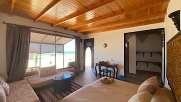 豪華雙人房, 陽台, 海景 | 免費無線上網