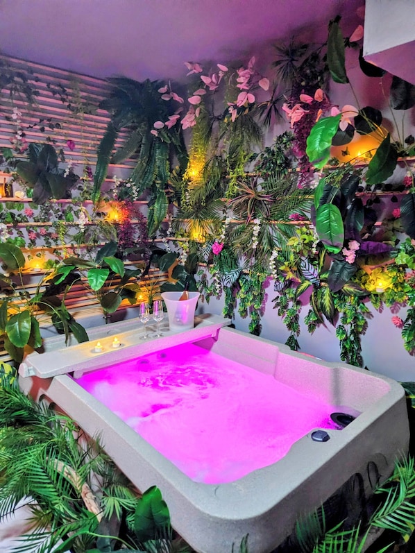 Baignoire à remous extérieure