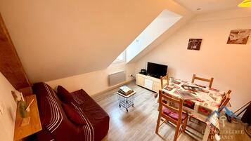 Apartment | Living room