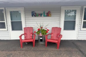 Single Room, River View | Exterior detail - Riverview Lodge (Cornell)