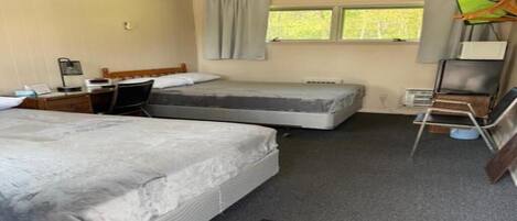 Verdunkelungsvorhänge, kostenloses WLAN