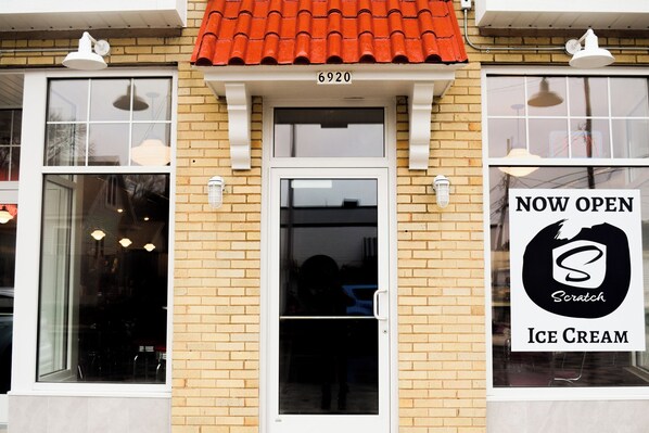 Nicht klassifiziertes Bild, 1 von 12, Schaltfläche