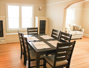 Nicht klassifiziertes Bild, 4 von 12, Schaltfläche