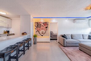 Living area - Panoramic City Skyline Penthouse Views of Ocean and Bay (San Juan)