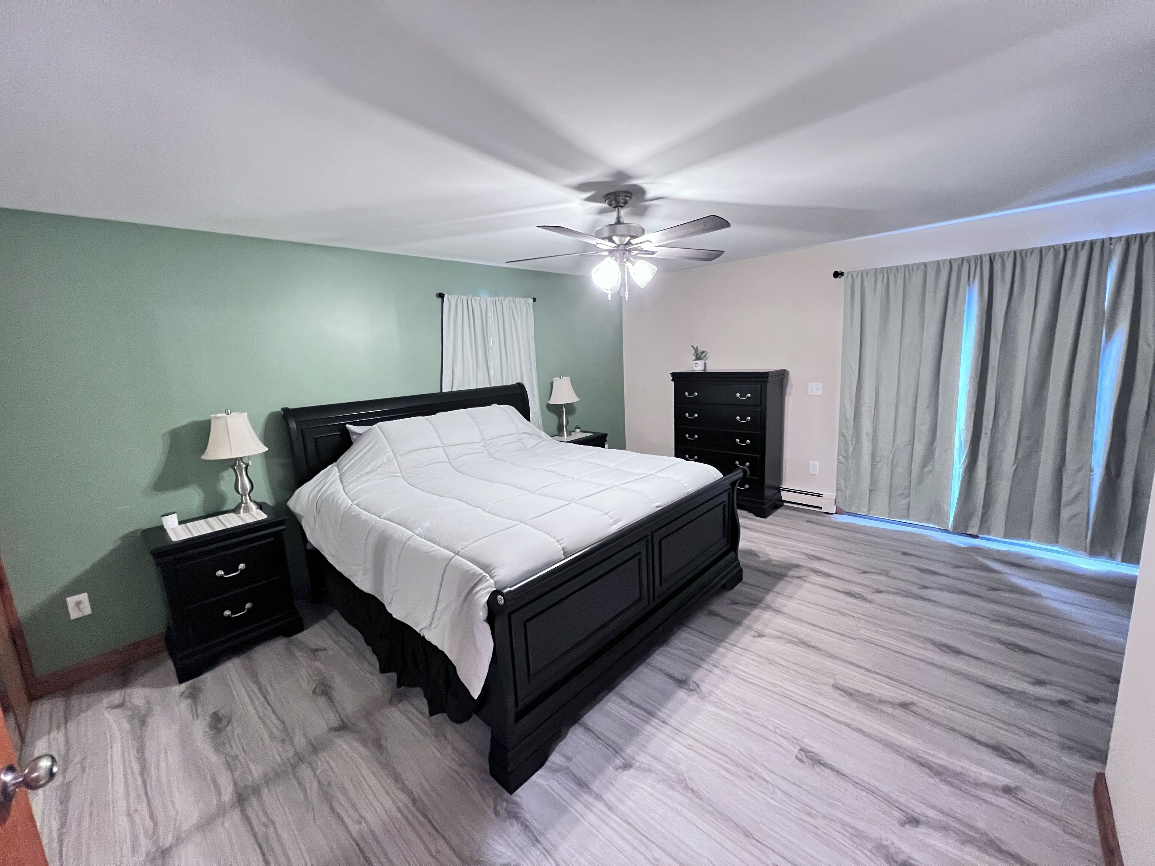 3 quartos, Wi-Fi de cortesia, roupa de cama