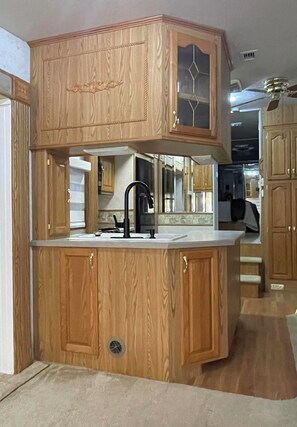 Unclassified image, 5 of 23, button - Luxury Glamping RV Sleeps 4 Hot Tub All Resort Amenities Near Lake Claiborne (Minden)