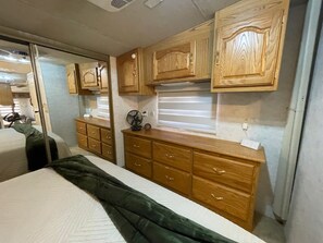 Unclassified image, 3 of 23, button