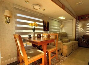 Botón de imagen sin clasificar, 3 de 24