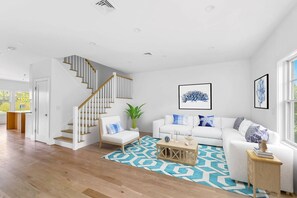 Living area - Modern3 Story Townhome. Ideal location for the Beach, Bay, and Nightlife (Hampton Bays)