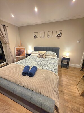 1 bedroom, WiFi, bed sheets