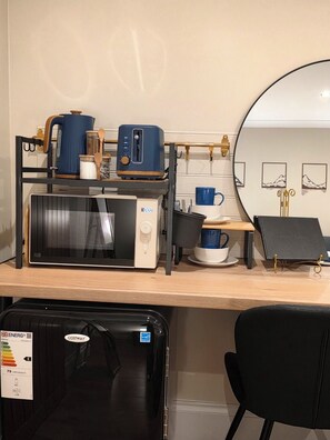 Unclassified image, 3 of 13, button - HILLVIEW HIDEAWAY (Fort William)