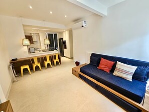 Living area - Leblon Apartment 2nd Block (Rio de Janeiro)