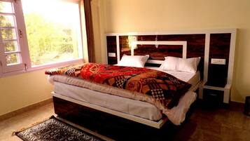 Skrivebord, skrivebord for bærbar PC og wi-fi (inkludert)