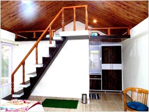 Interior - The Hideaway Chail (Chail)