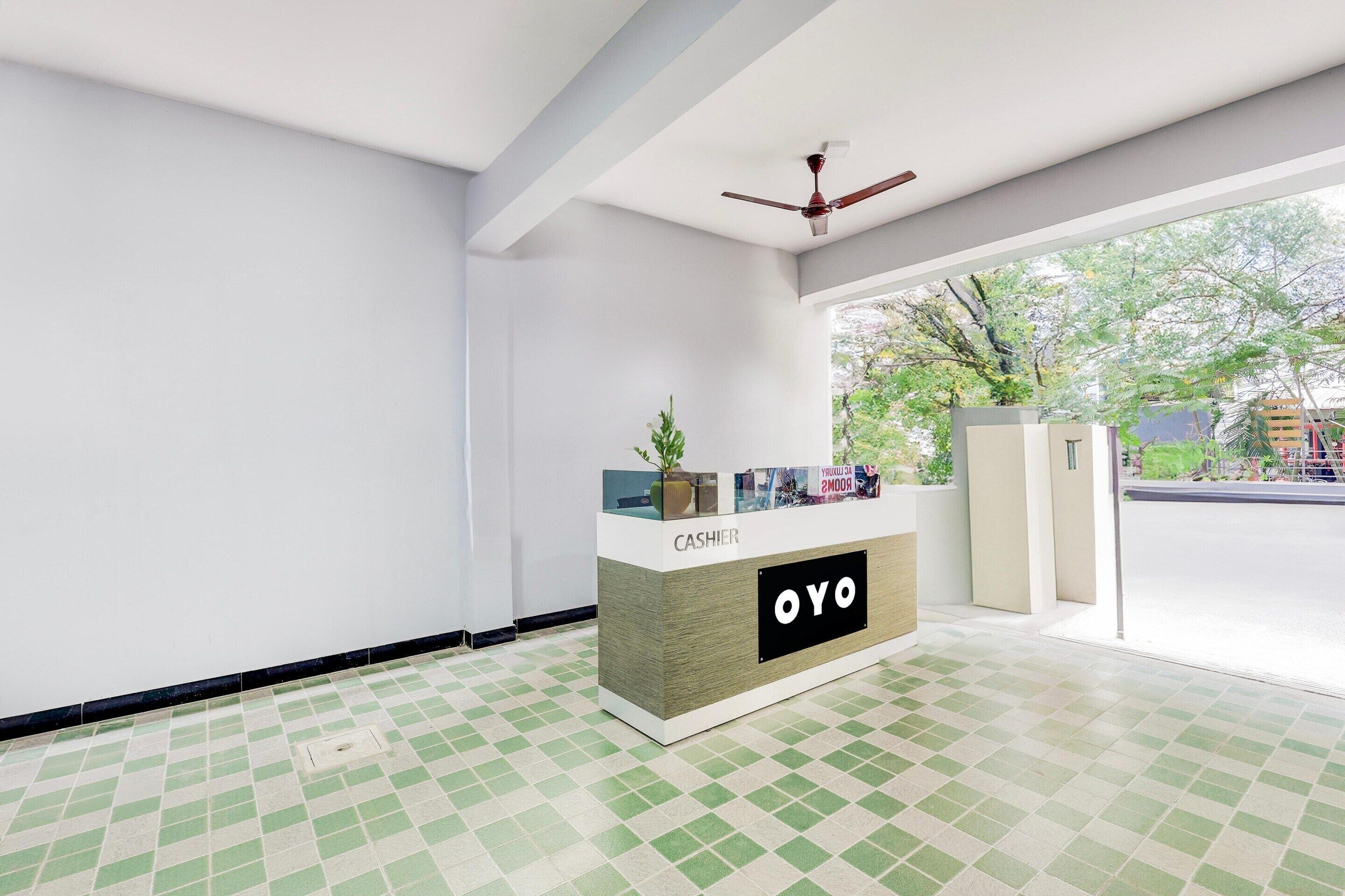 Quầy tiếp tân